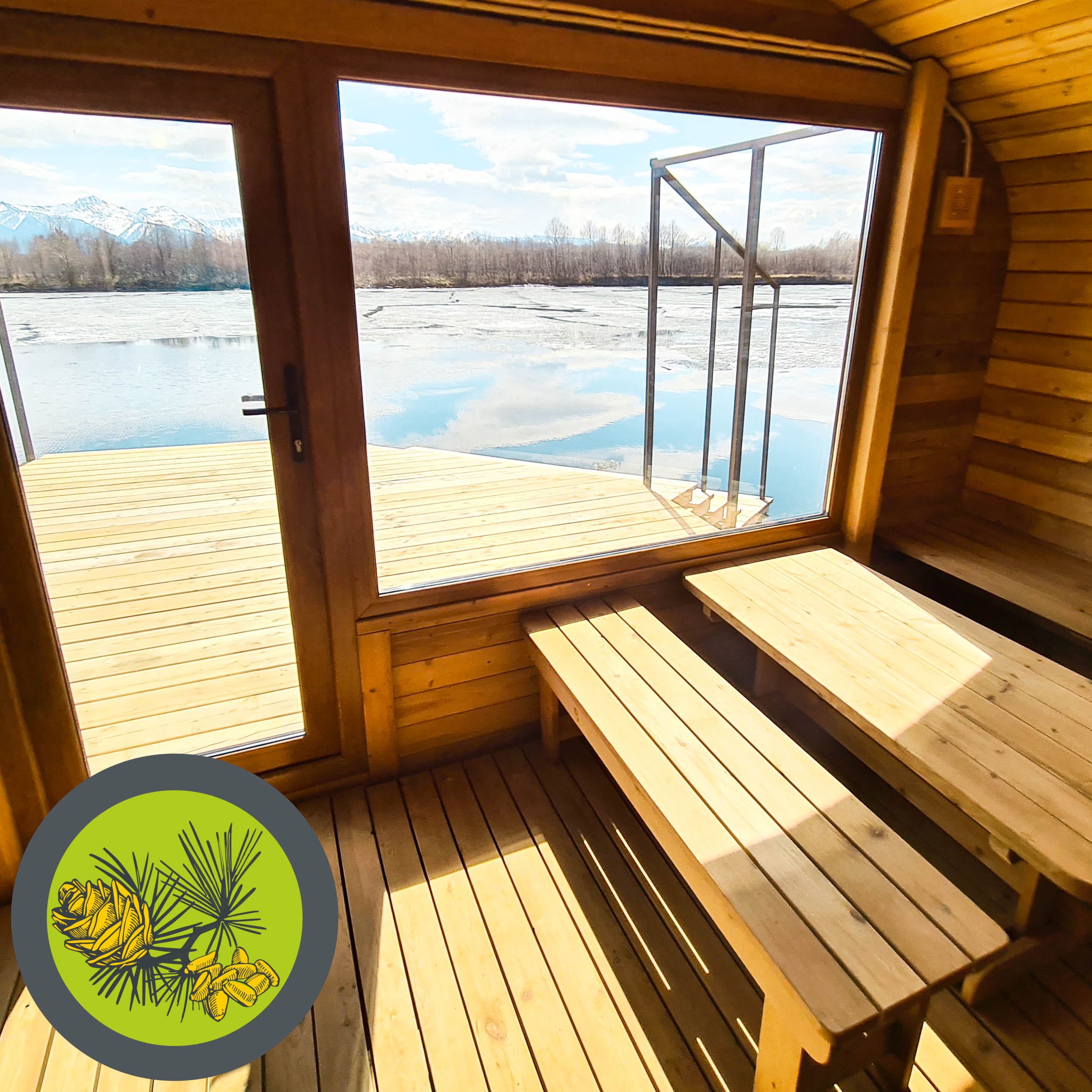 Окно пластик (золотой дуб/темный дуб) ~1900х1900