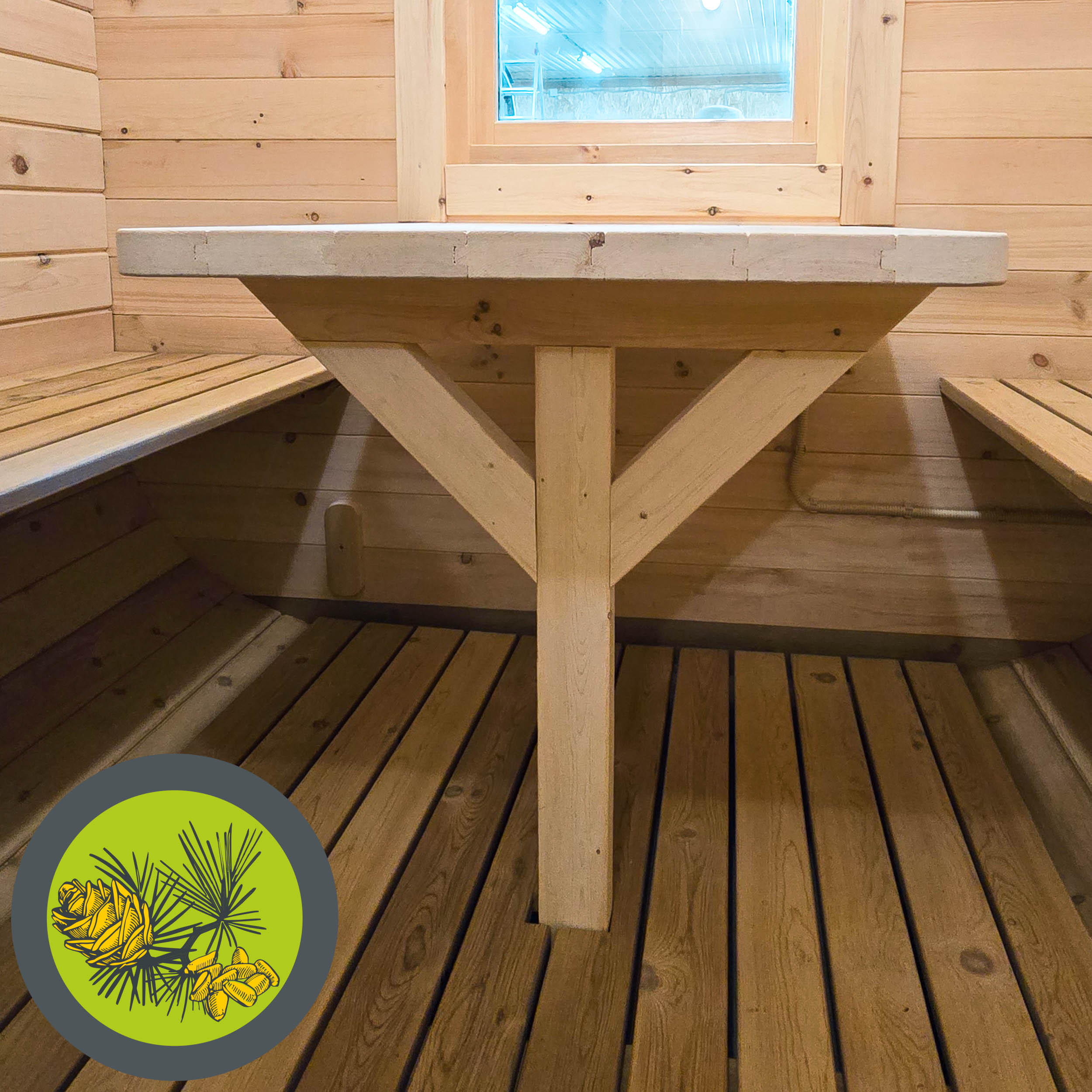 Столик ~500x700, откидной столик ~400х400