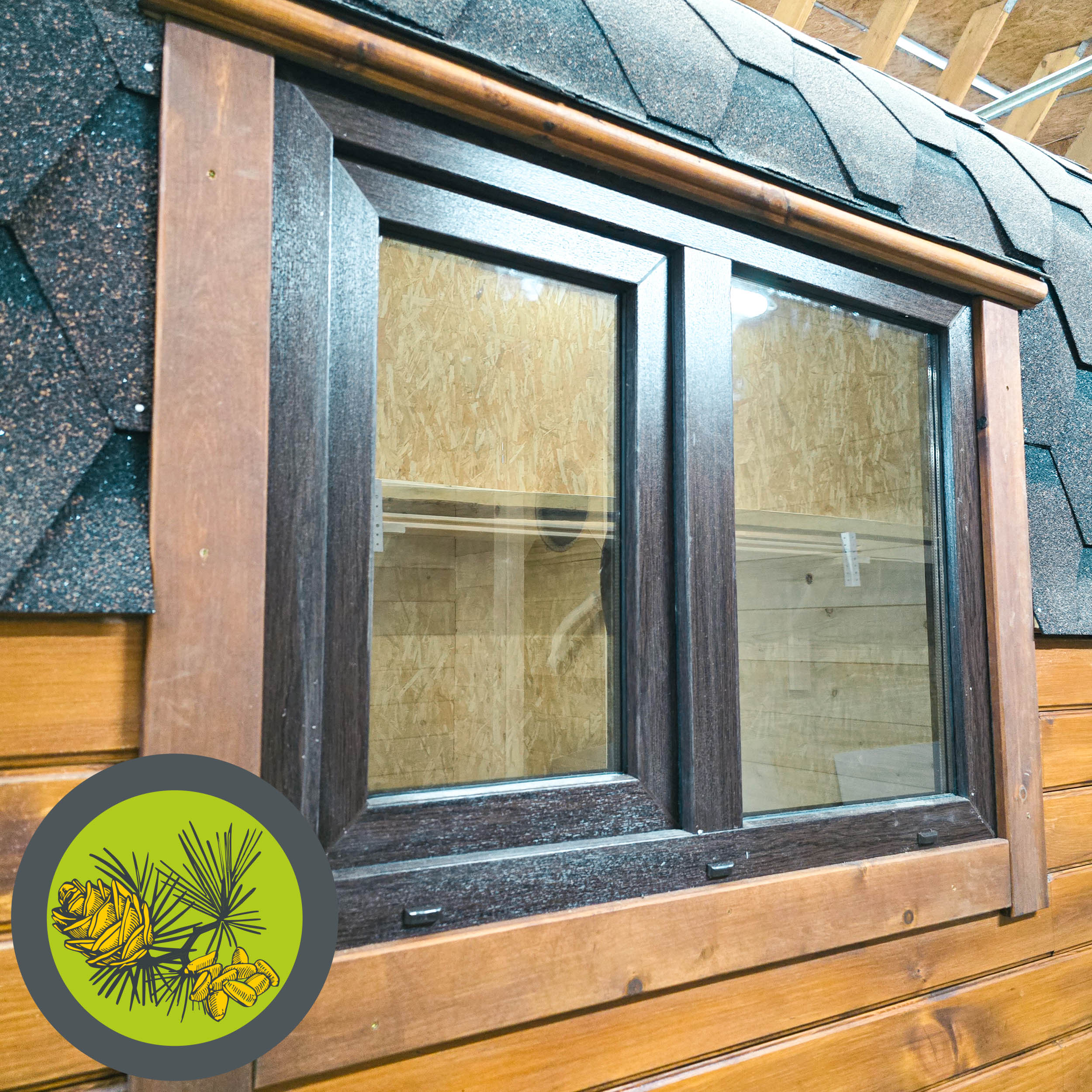 Окно пластик (золотой дуб/темный дуб) ~1500х750 / 1200х850