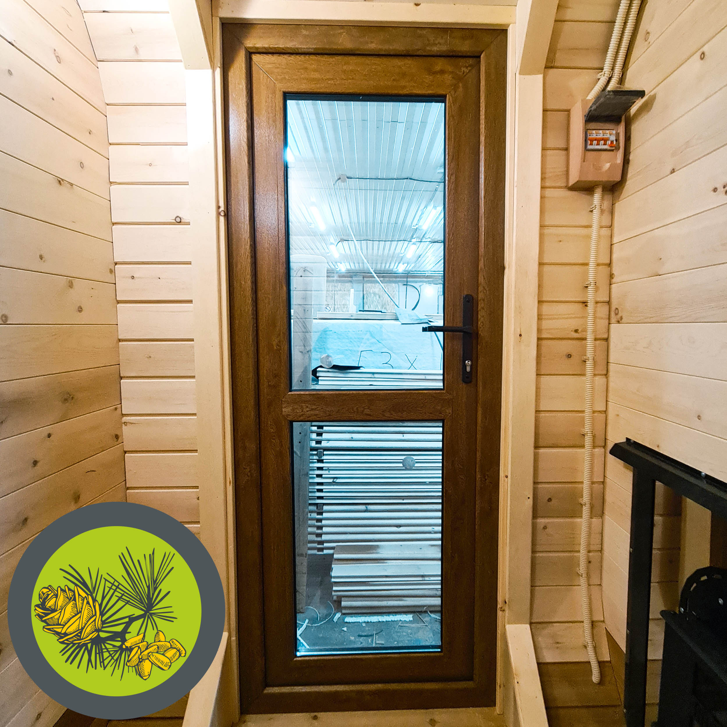 Дверь входная пластик (золотой дуб/темный дуб) ~750x1900